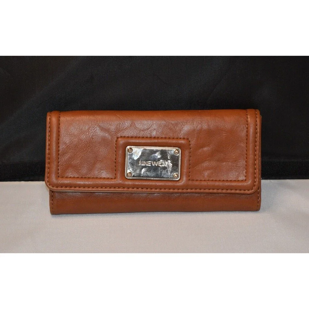 Nine West Wallet, Clutch Trifold Organizer W/ Change Pocket & Zipper Sku#6
